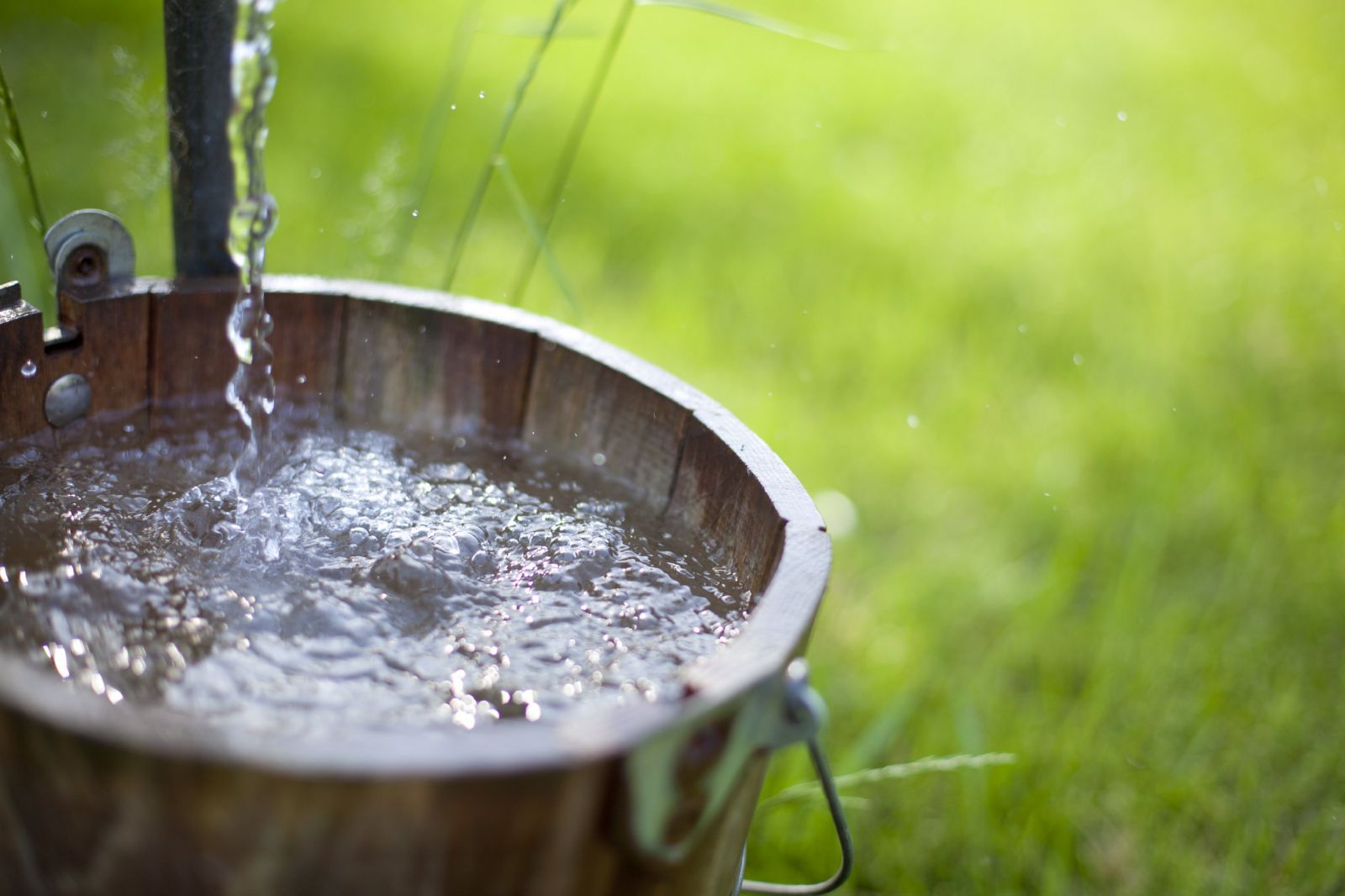 Чистая вода из колодца или скважины